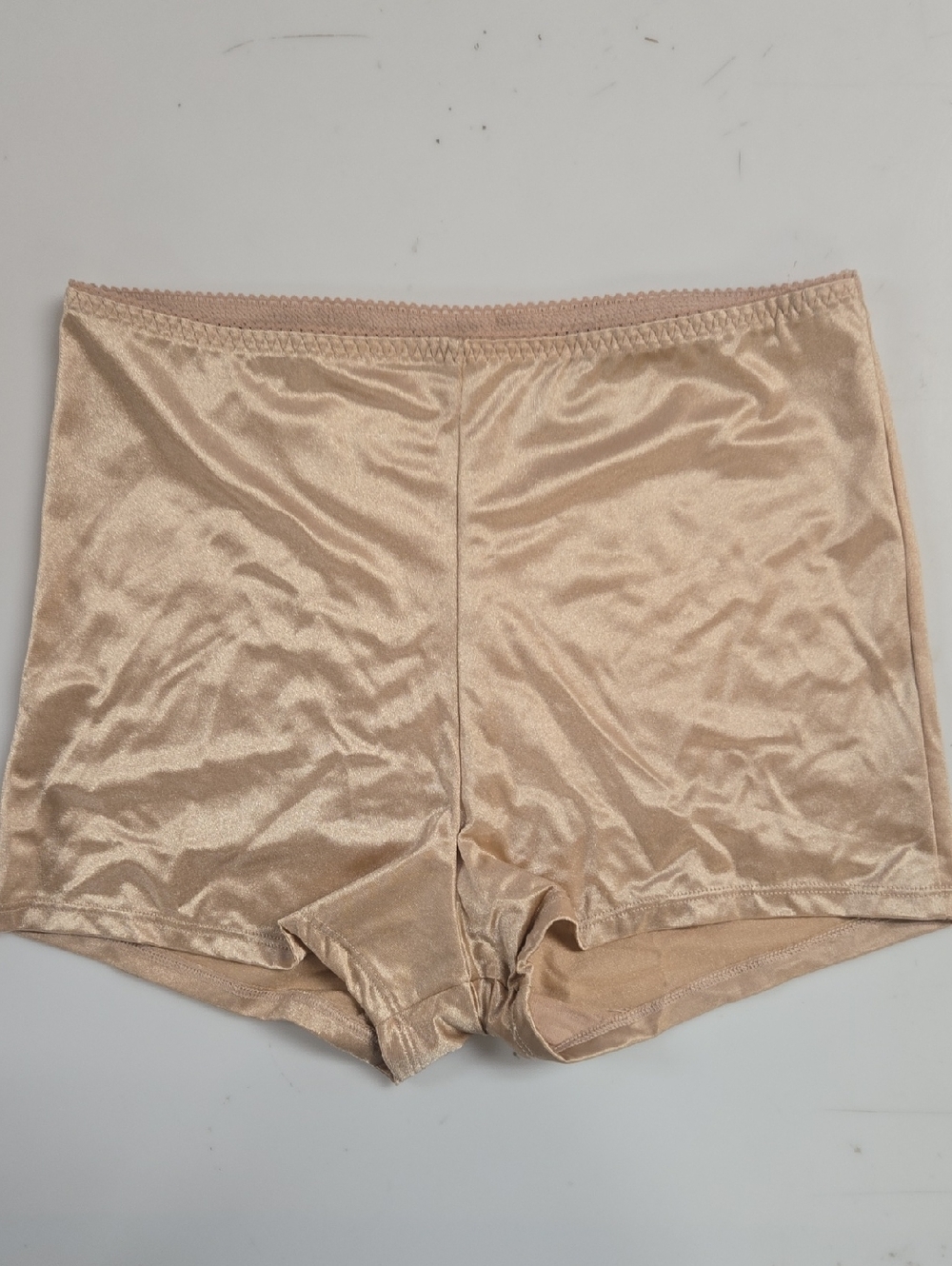 2 PAIRS Vassarette Beige  Boyshorts